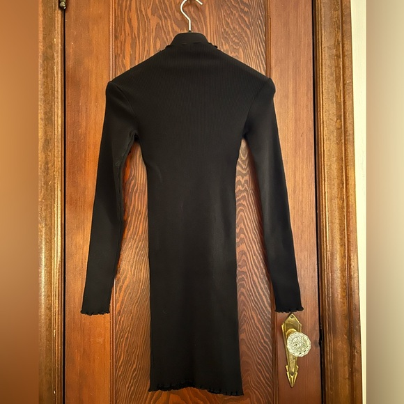 Small Black Knit Zara Dress - Picture 2 of 3